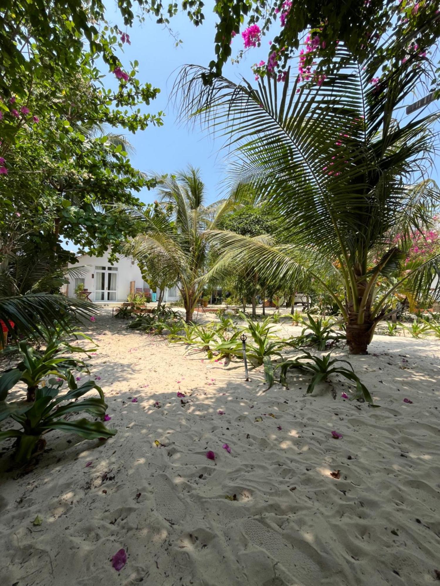 Robinson Beach Bungalow Vinh Hoa Dış mekan fotoğraf